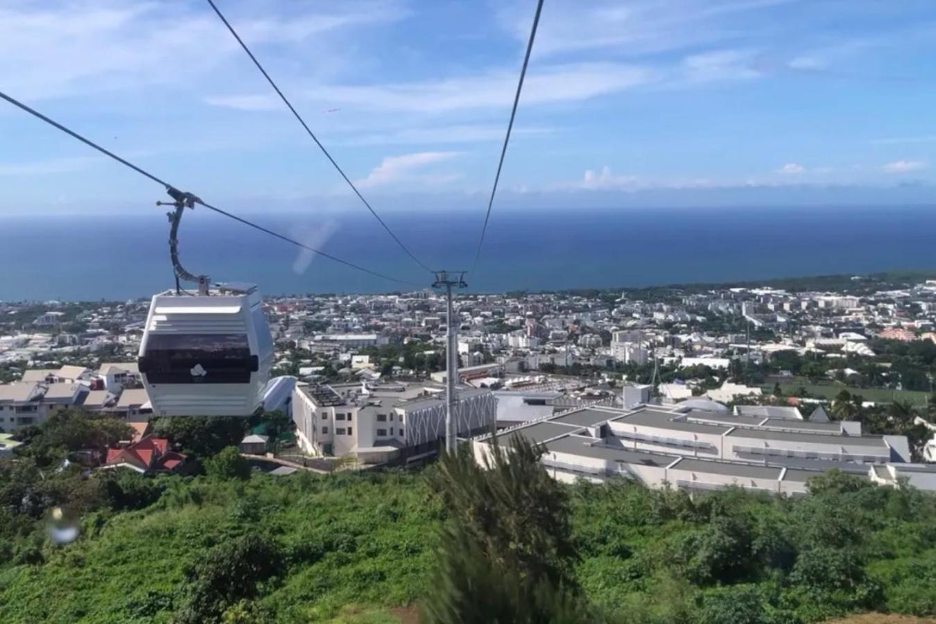 Duplex Bouguainvillier Apartman Saint-Denis Kültér fotó